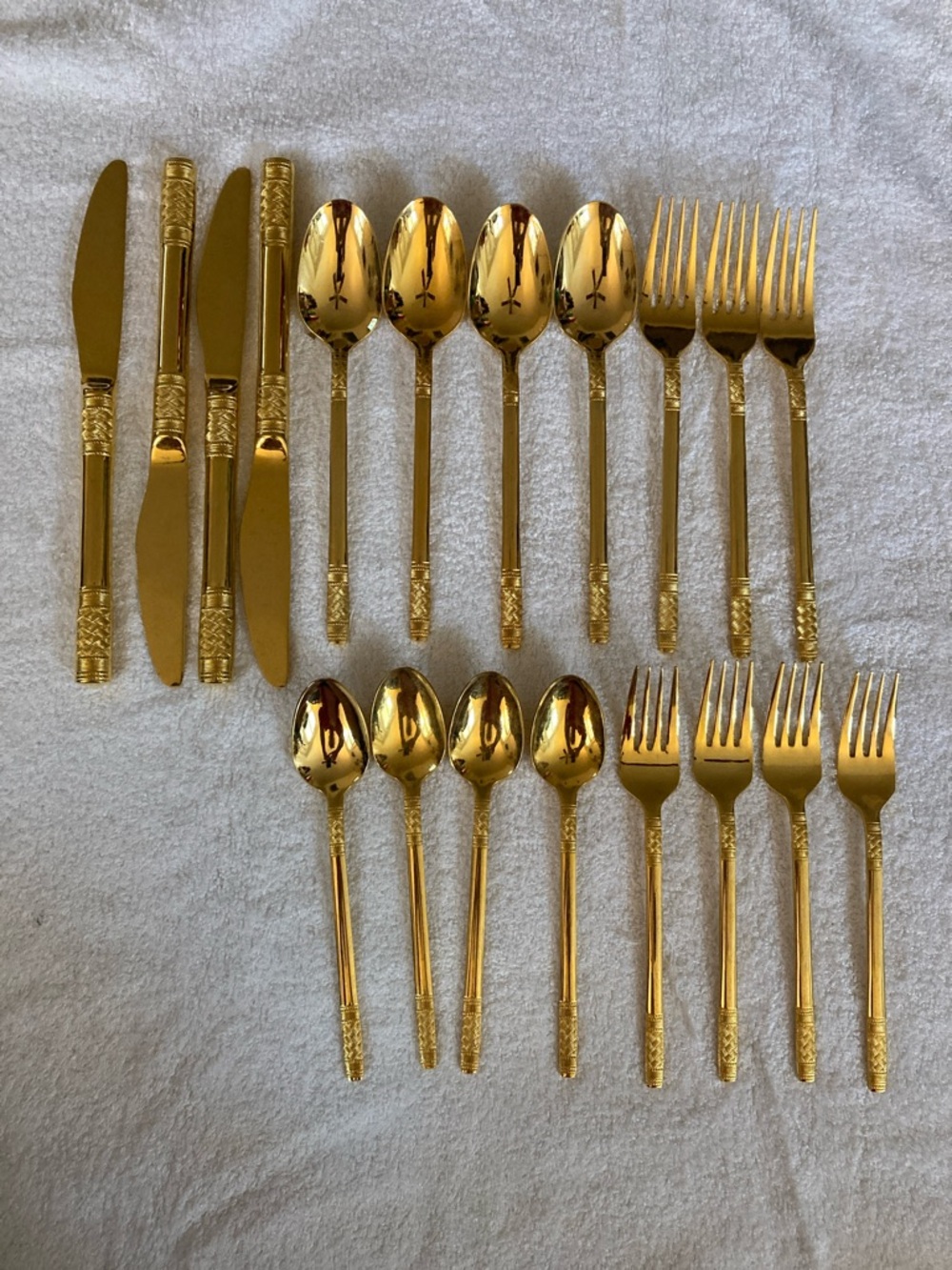Gold flatware vintage Present Rotundra Serving Pieces NOS 80/90s glamour (D)